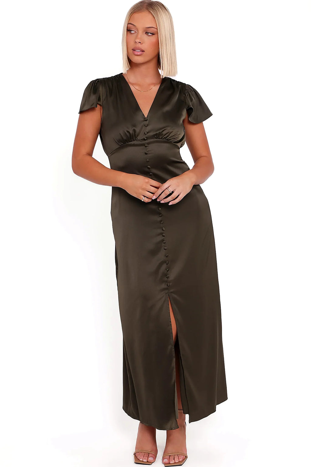 V neckline and short cap sleeves in olive