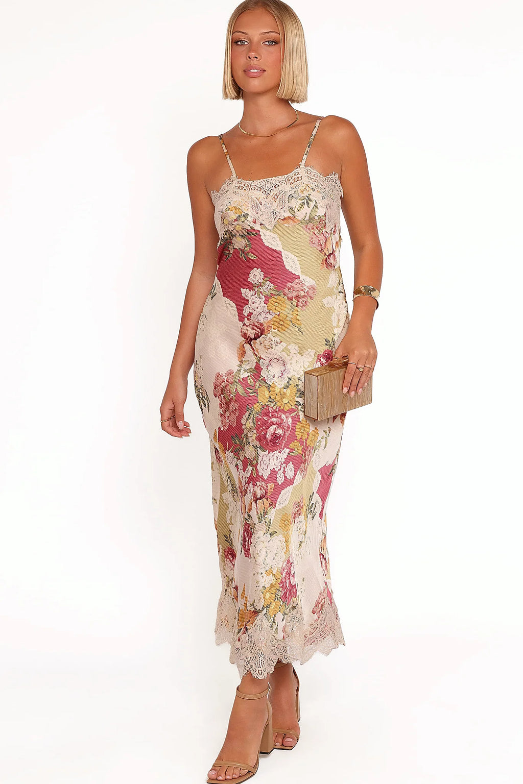 Square neckline held by thin adjustable straps